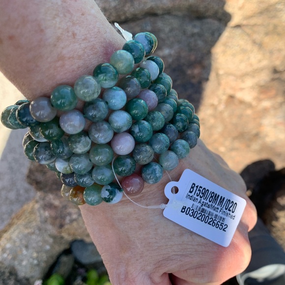 💚Six Beautiful Harmony stretch bracelets💚 - Picture 5 of 6